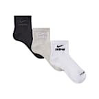 NIKE公式】NikeSKIMS Dri-FIT クォーターソックス (3足).オンライン